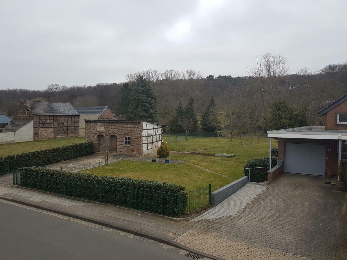 Modern Comfort Inn Kreuzau 外观 照片